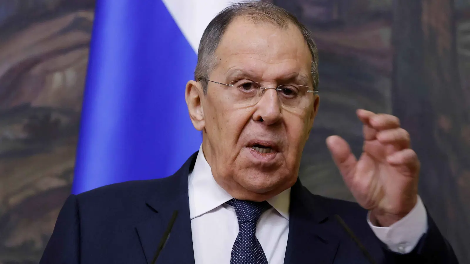 لافروف يتهم "نخبا أمريكية" بعرقلة جهود ترامب لتحسين العلاقة مع روسيا