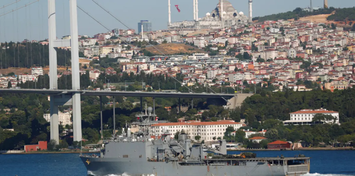 الشرطة التركية تداهم 100 موقع في اسطنبول فجر اليوم