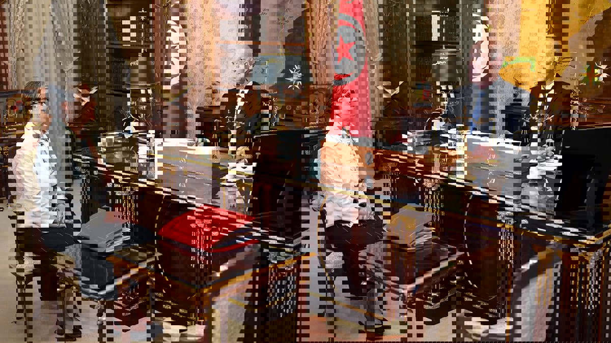 قبل رفع تجميدها.. تونس تسابق الزمن لاستعادة أموال "بن علي"