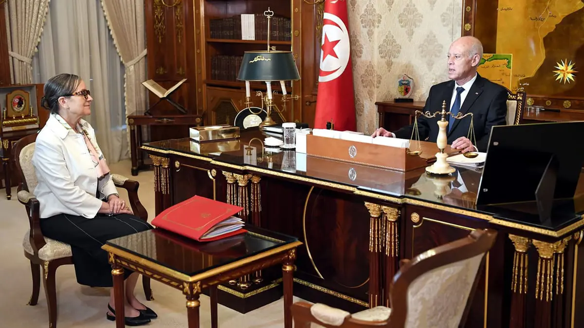 قبل رفع تجميدها.. تونس تسابق الزمن لاستعادة أموال "بن علي"