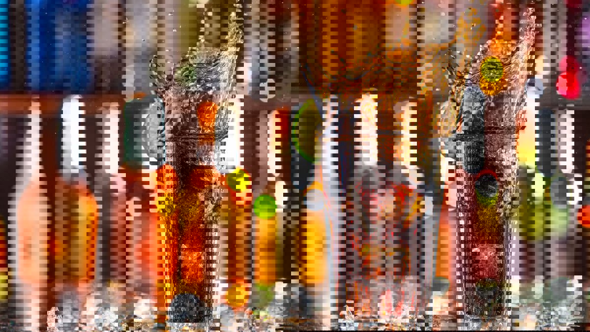 الاستهلاك المبكر للمشروبات المحلاة يرتبط بالسمنة لدى البالغين