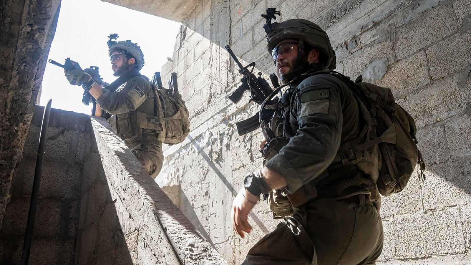 الجيش الإسرائيلي يعلن إصابة جندي بجروح خطيرة في غزة