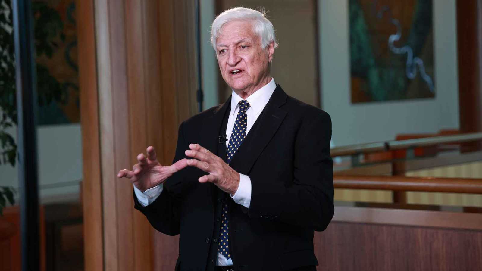 نائب أسترالي يهدد بضرب صحفي تحدث عن أصوله اللبنانية (فيديو)