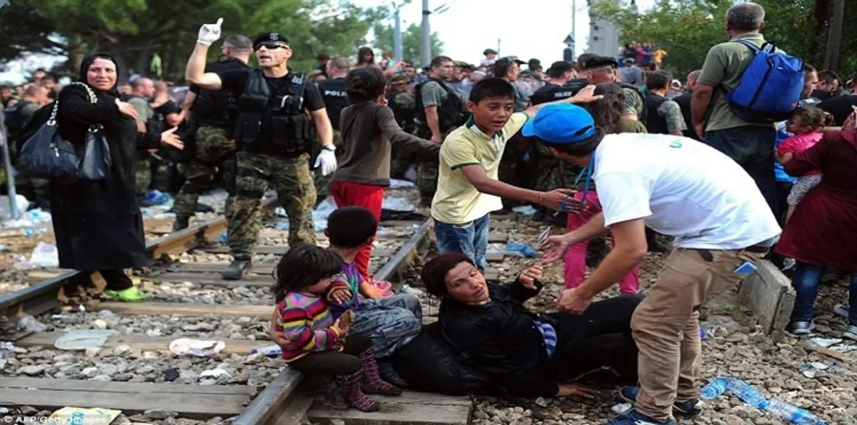 فرنسا تدعو أوروبا للحد من استقبال اللاجئين