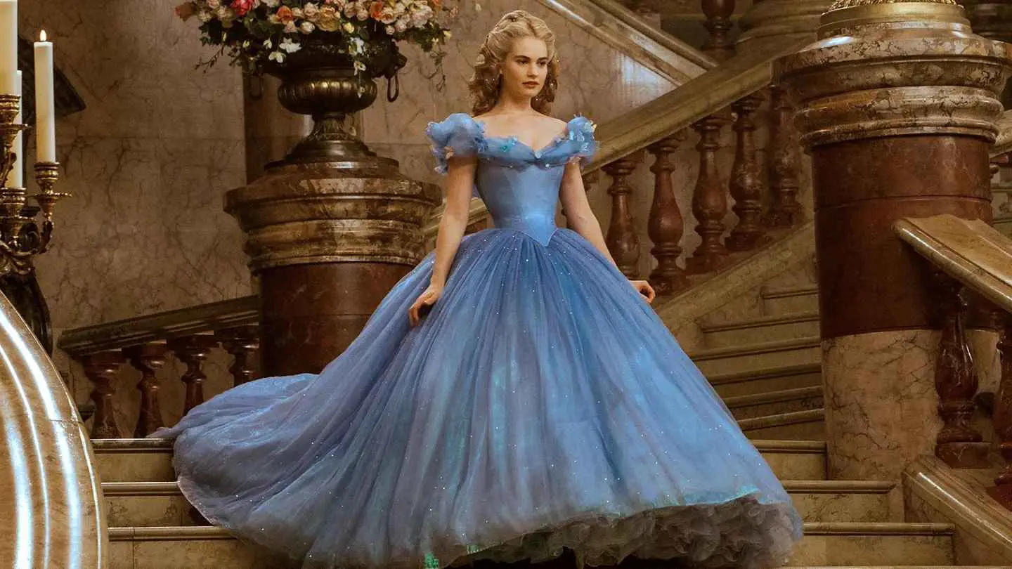 "سندريلا 2024".. البحث عن صاحبة حذاء فقدته بحادثة طريفة (فيديو)