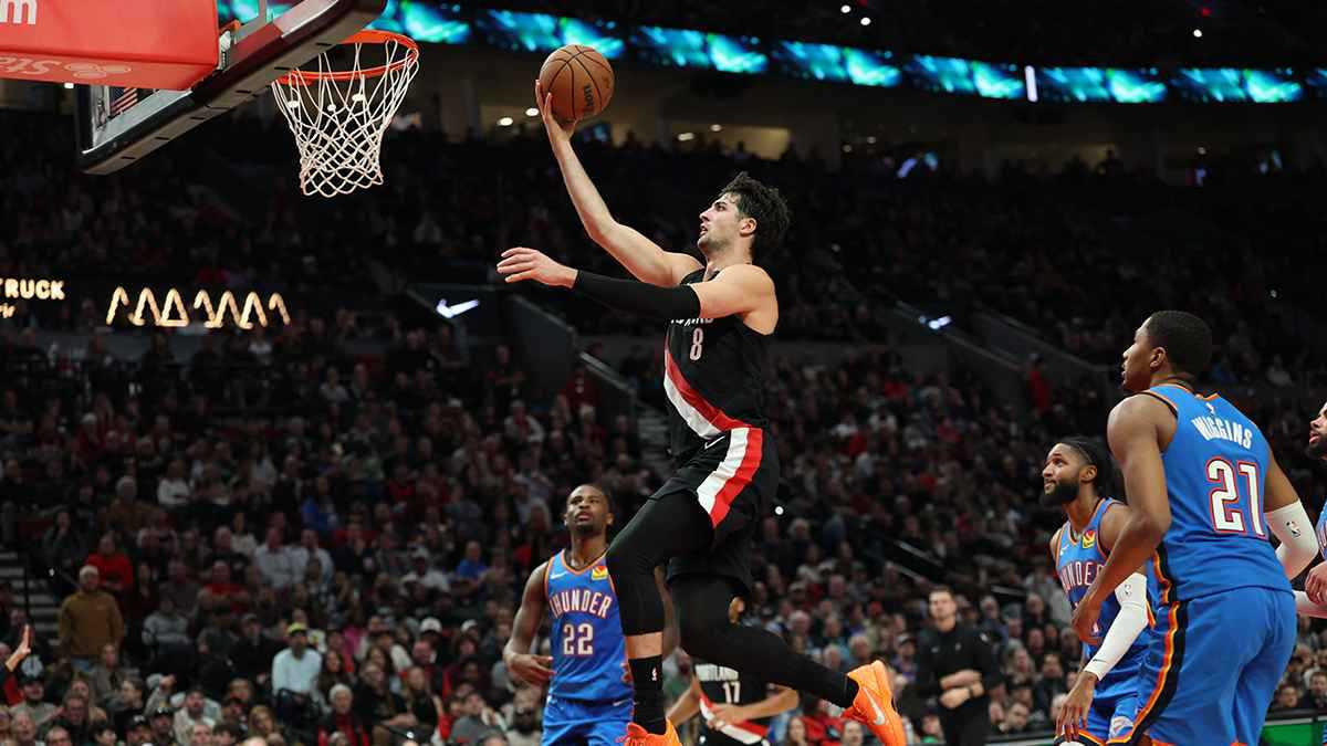 NBA.. تريل بليزرز يلحق بثاندر الخسارة الأولى في دوري السلة الأمريكي