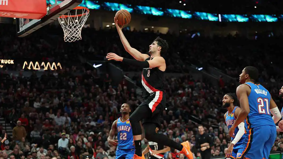 NBA.. تريل بليزرز يلحق بثاندر الخسارة الأولى في دوري السلة الأمريكي