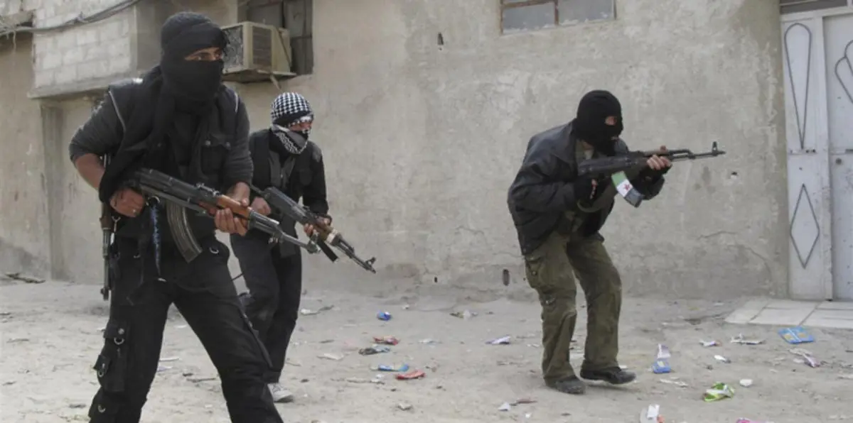 ليبيا.. مسلحون يقتحمون "بلدي" مصراتة ويسيطرون على إذاعة المدينة