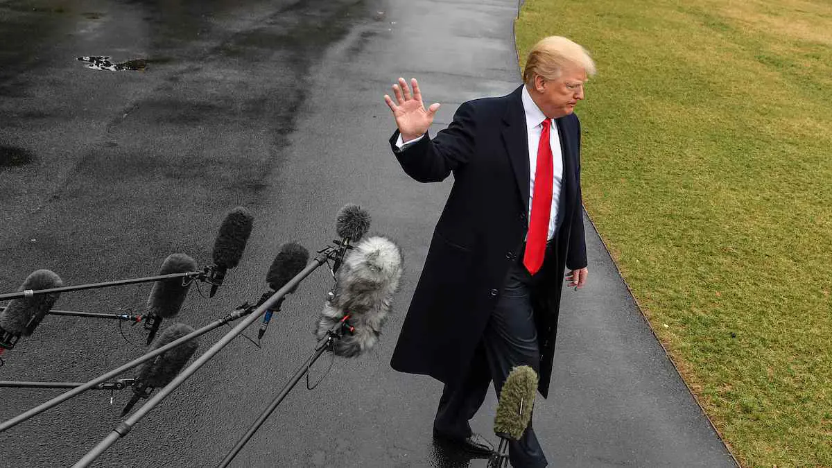 صفقات وقرارات مفاجئة.. هل انقلب ترامب على إسرائيل؟