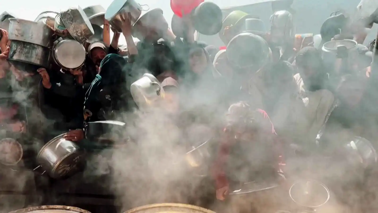 غزة تحكي قصتها بعد عامين من الحرب.. أجساد تتلاشى ومدينة تحتضر (فيديو إرم)