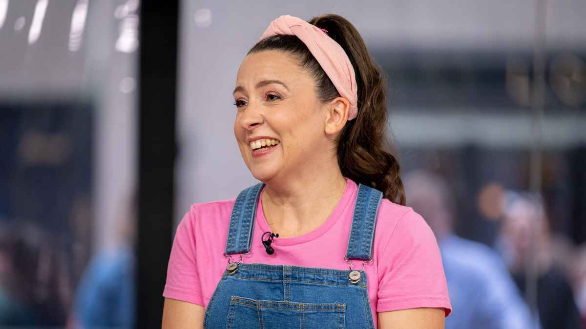 "مس رايتشل" تهاجم مجلتين عالميتين لتجاهلهما مناصرتها لأطفال غزة