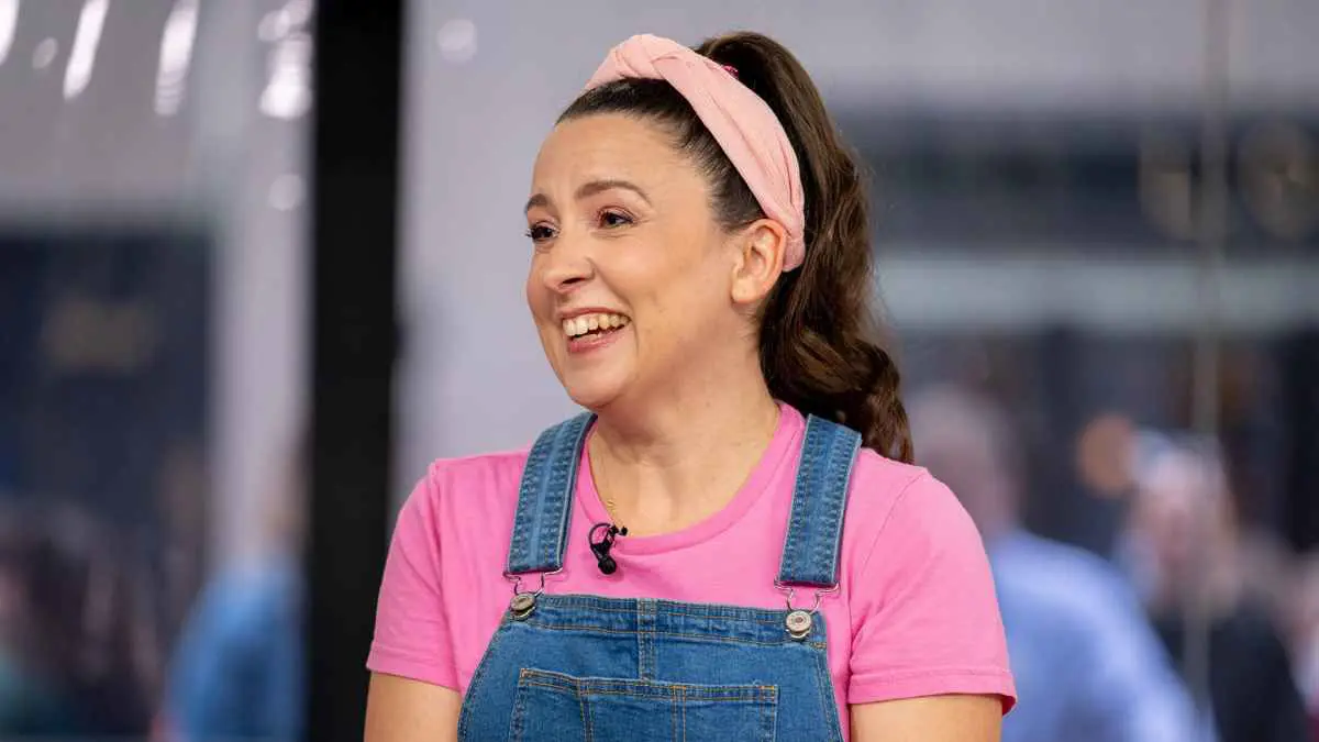 "مس رايتشل" تهاجم مجلتين عالميتين لتجاهلهما مناصرتها لأطفال غزة