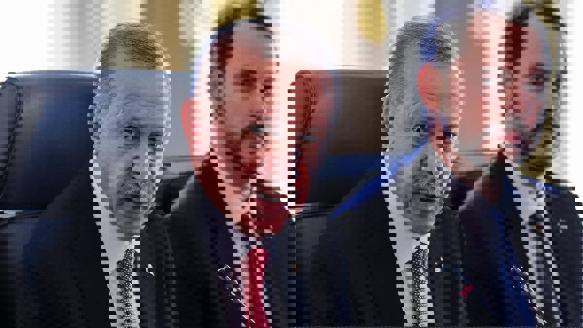 الليرة التركية تسجل تحسنا بعد استقالة صهر أردوغان‎