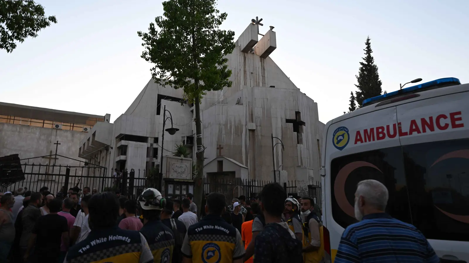 مجزرة كنيسة "مار إلياس" تعيد ملف العقوبات على سوريا إلى الواجهة