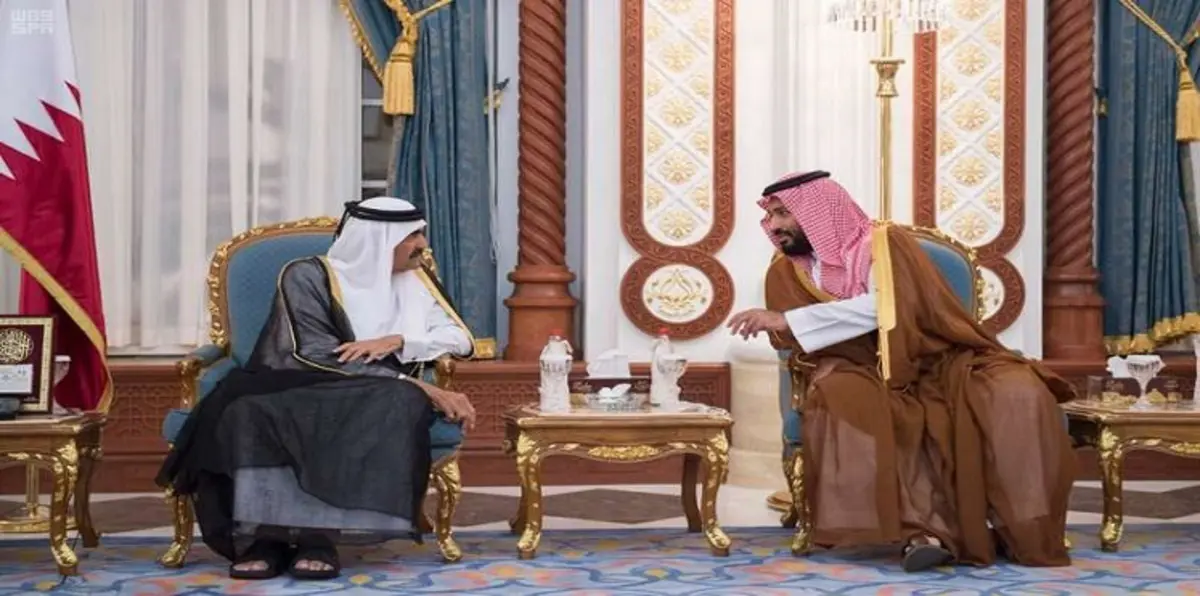 بالصور.. محمد بن سلمان يعزّي حمد بن خليفة وأمير قطر في وفاة الشيخ خليفة