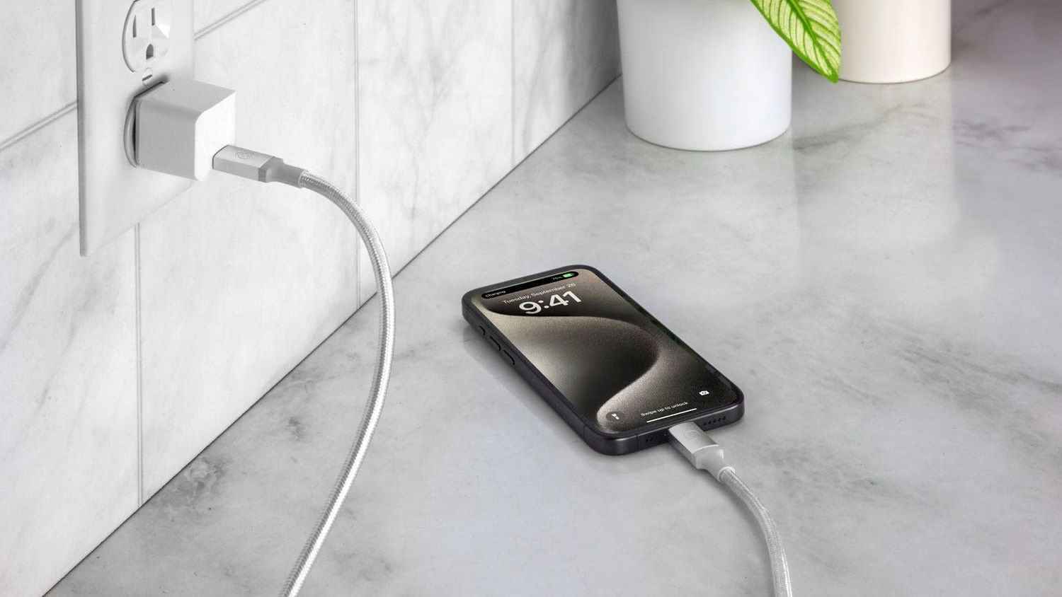 خطأ شائع بعد الشحن قد يضر بهاتفك "دون أن تعلم"