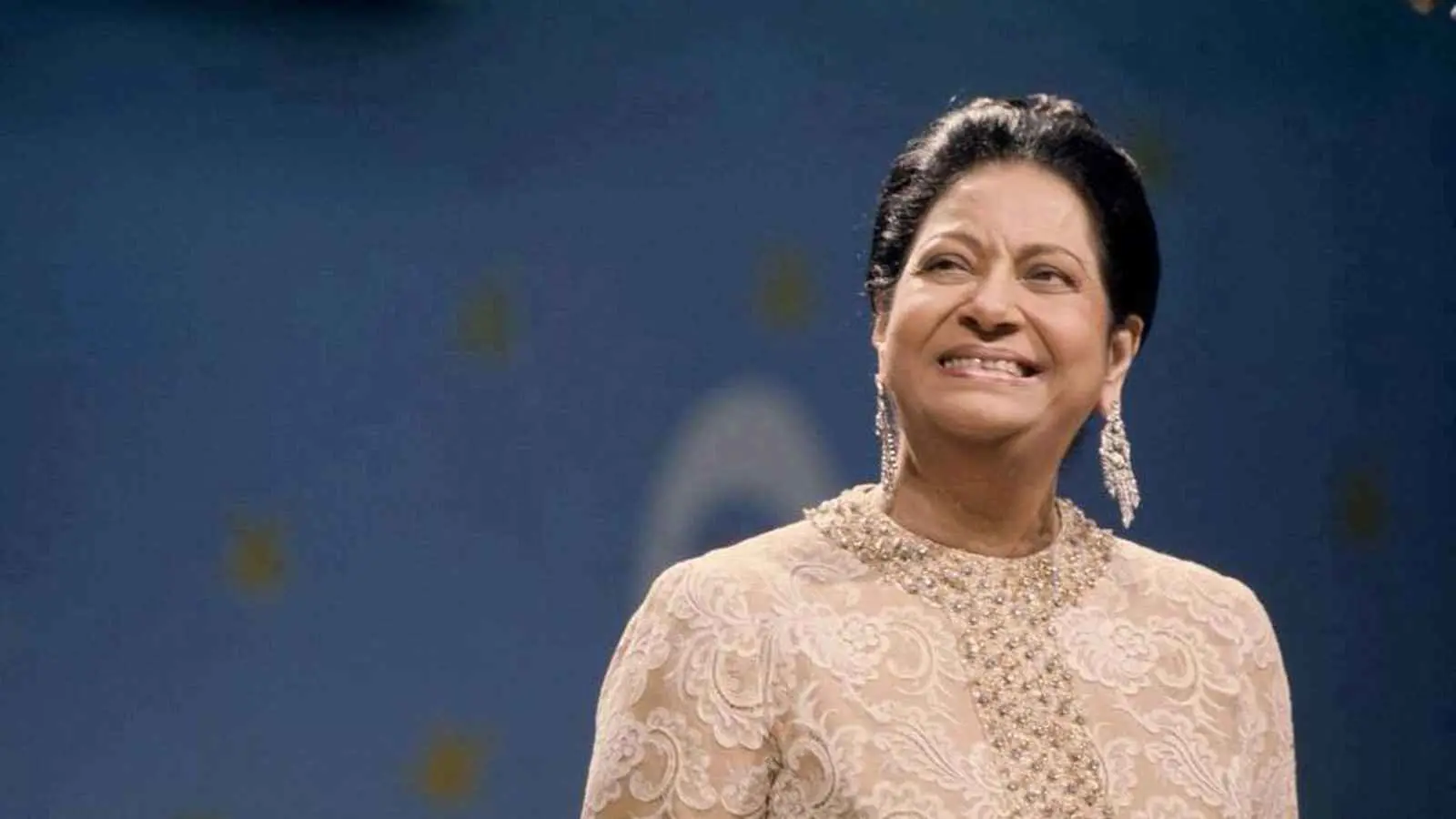 استعدادات ضخمة لمسرحية غنائية تروي سيرة أم كلثوم (صور)