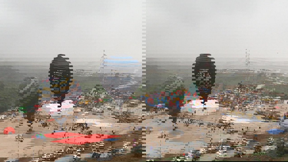 حقيقة إسقاط مناطيد في صلالة