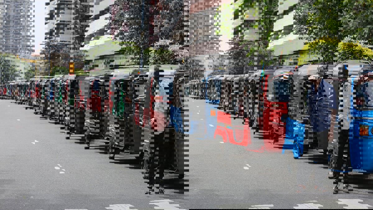 مع نفاد الإمدادات.. سريلانكا تعلق بيع الوقود لأسبوعين