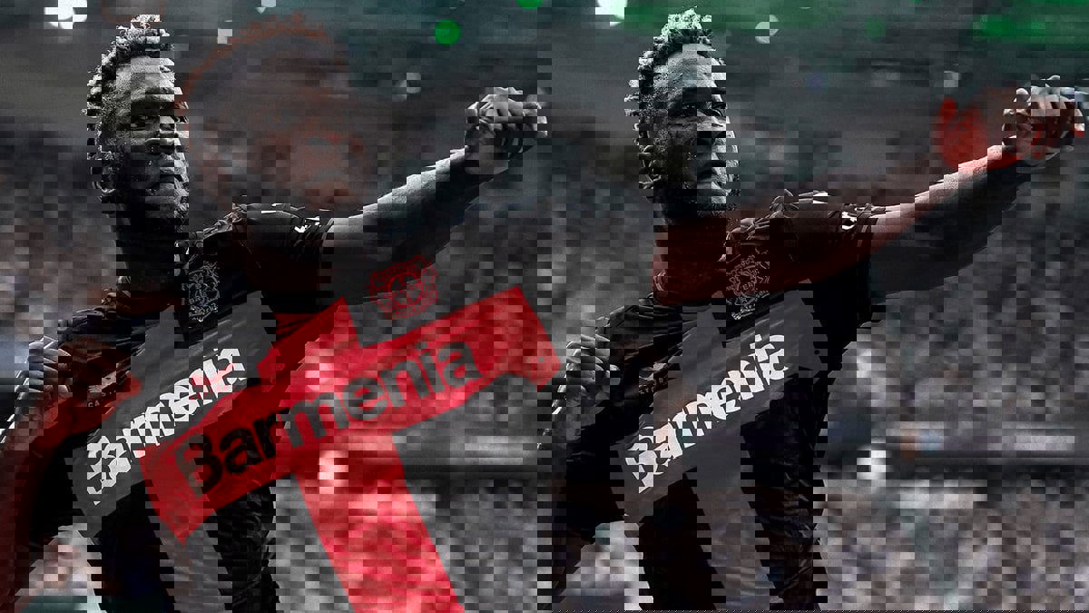 تفاعل مع ظهور جدة مهاجم ليفركوزن في المدرجات (فيديو)