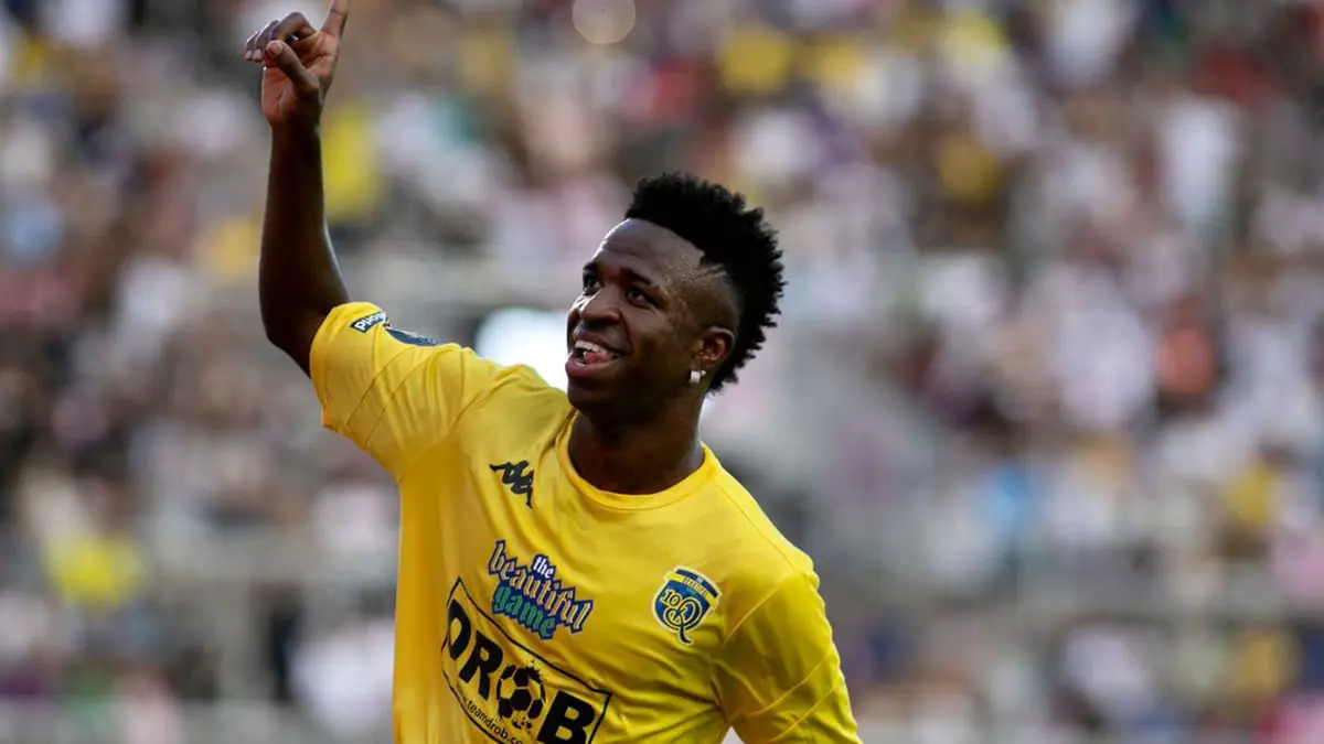 صحف رياضية: دي يونغ يملك مفتاح مستقبله.. وفينيسيوس جونيور نجم عالمي