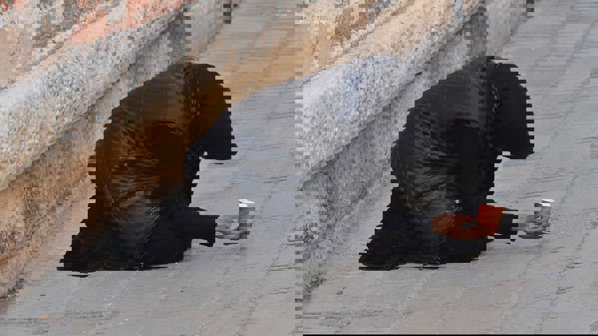 شهر رمضان "ينعش" ظاهرة التسوّل في تونس (فيديو)