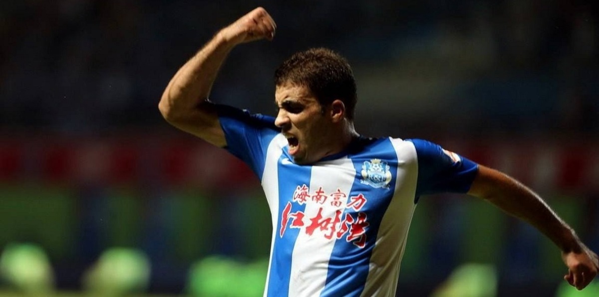 من هو عبدالرزاق حمدالله لاعب نادي النصر السعودي الجديد‎?