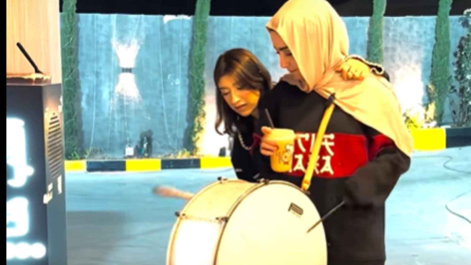 "مسحراتي بلمسة عصرية".. أردنيتان وغزلان المغربية يتصدرن الترند