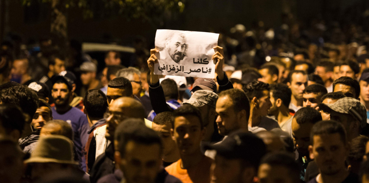 صدامات بين مؤيدين للزفزافي والشرطة المغربية في أمزورين