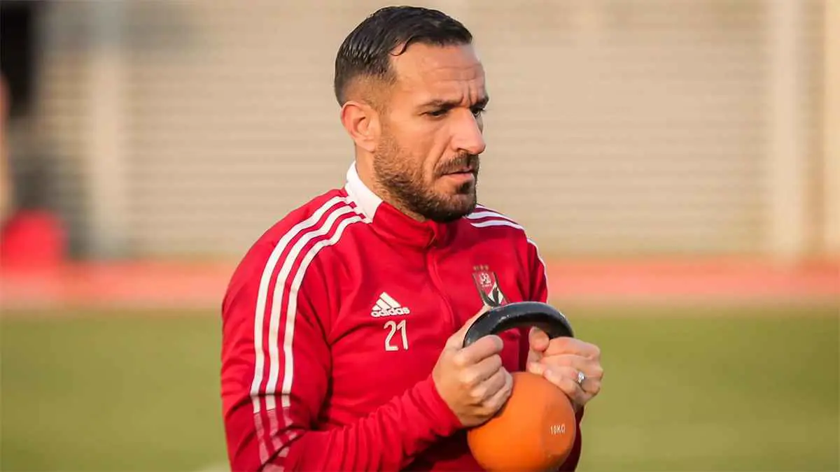 شوبير يرد على زوجة علي معلول (فيديو)