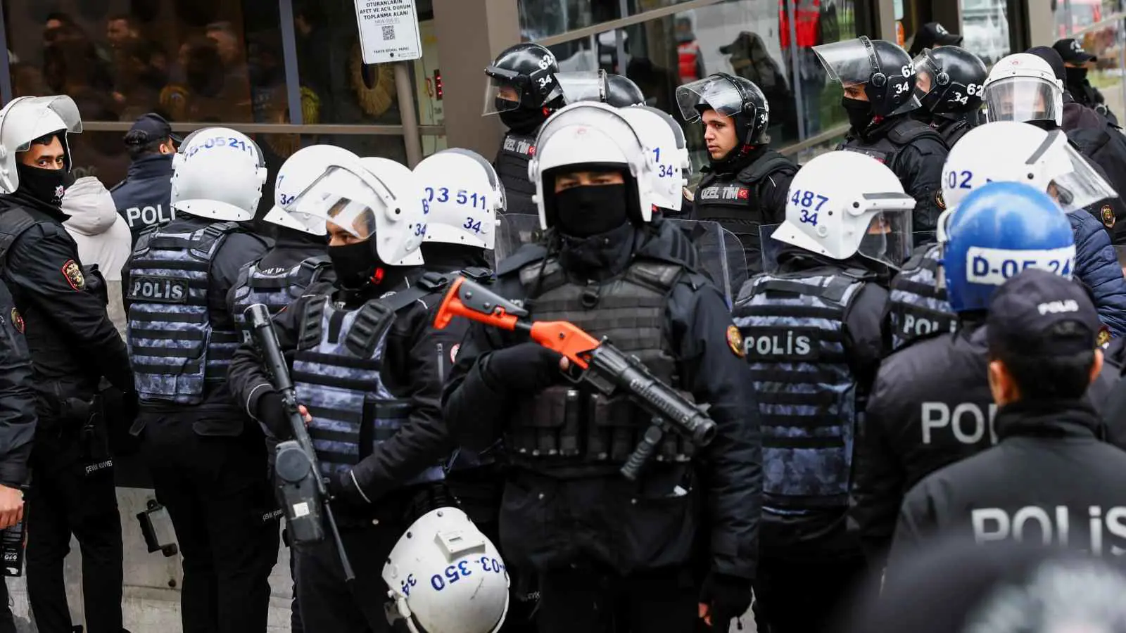 اعتقال رؤساء بلديات في تركيا.. تضييق على المعارضة أم متورطون؟