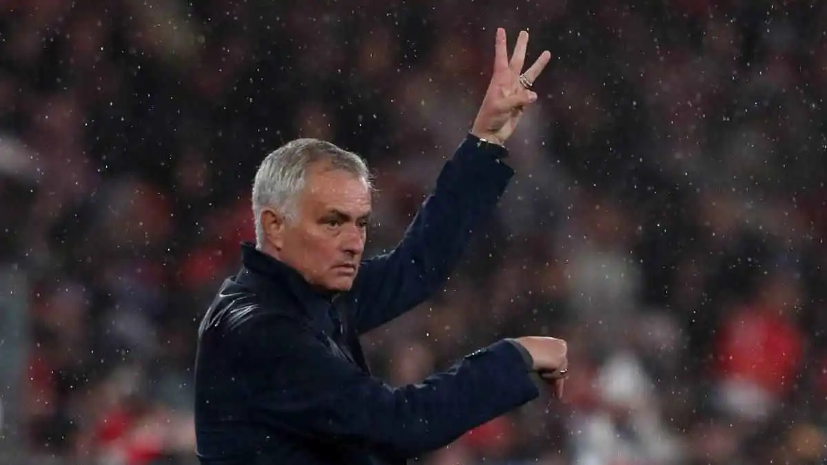 قبل صدام الملحق.. كم مواجهة جمعت بين جوزيه مورينيو وريال مدريد؟