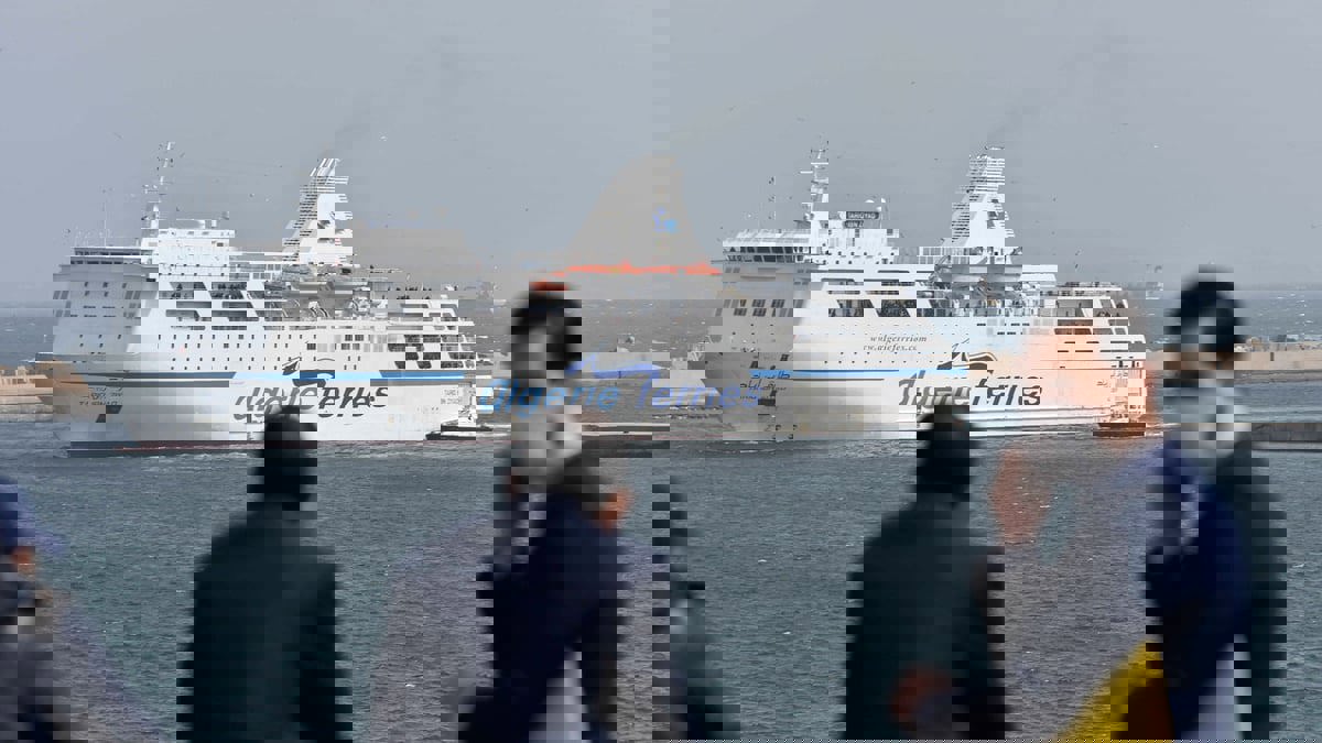 حبس مدير شركة النقل البحري الجزائرية بتهم فساد