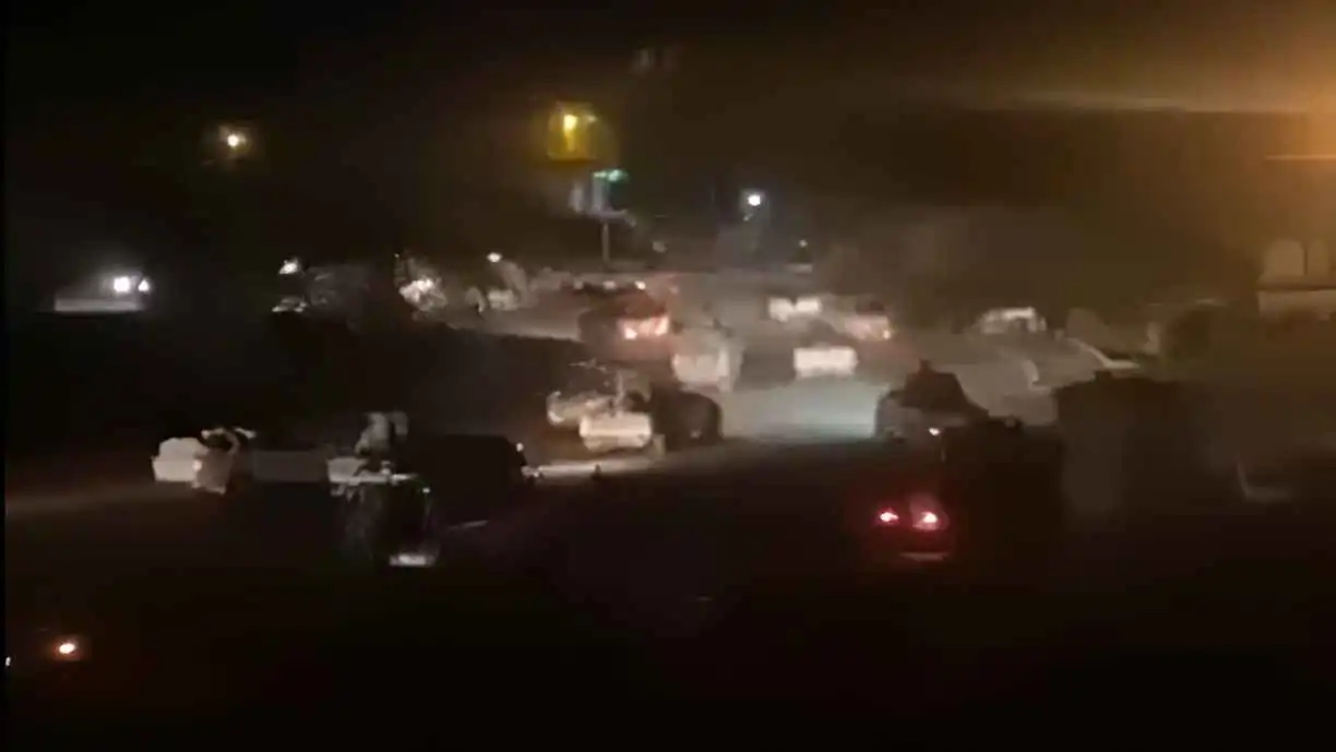 القوات الجنوبية تؤكد ضم تعزيزات ضخمة للقتال في وادي حضرموت (فيديو)