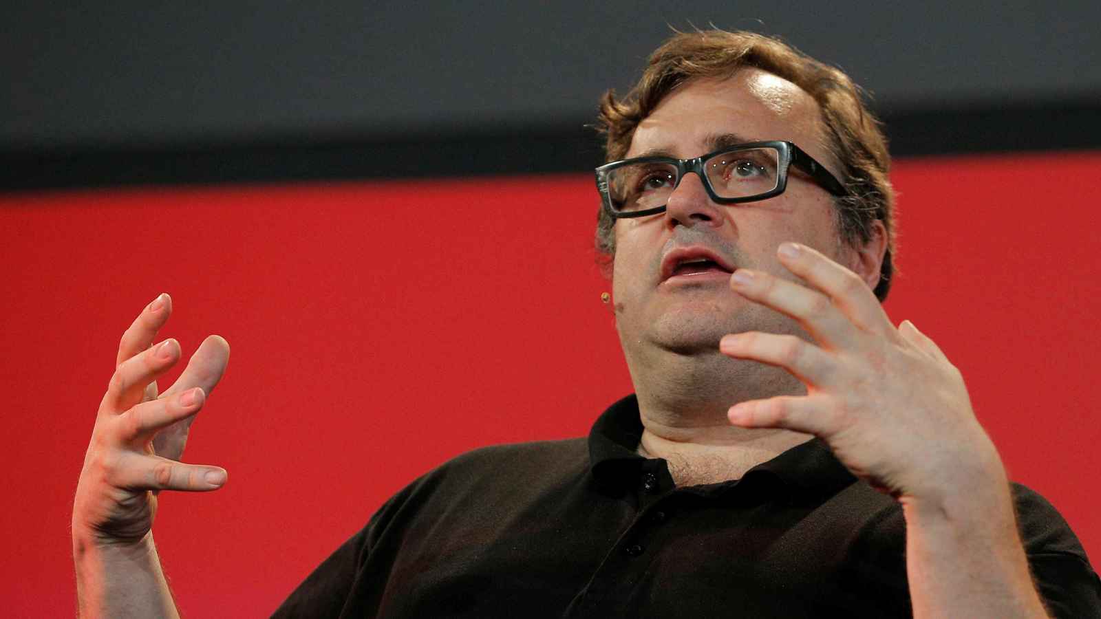 مؤسس "لينكد إن" يتوقع نهاية النظام التقليدي لساعات العمل