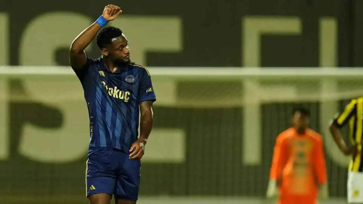 "أصابه سحر".. تعليق مثير من أسطورة النصر حول تألق دوران مع فنربخشة