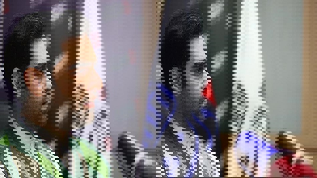 سياسي إيراني: سبب العقوبات الأمريكية على ظريف صداقته مع "الكفار"