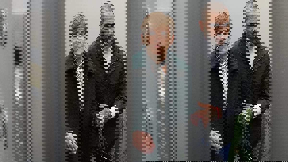 بعد حريته.. ألفيس يطلب البرغر