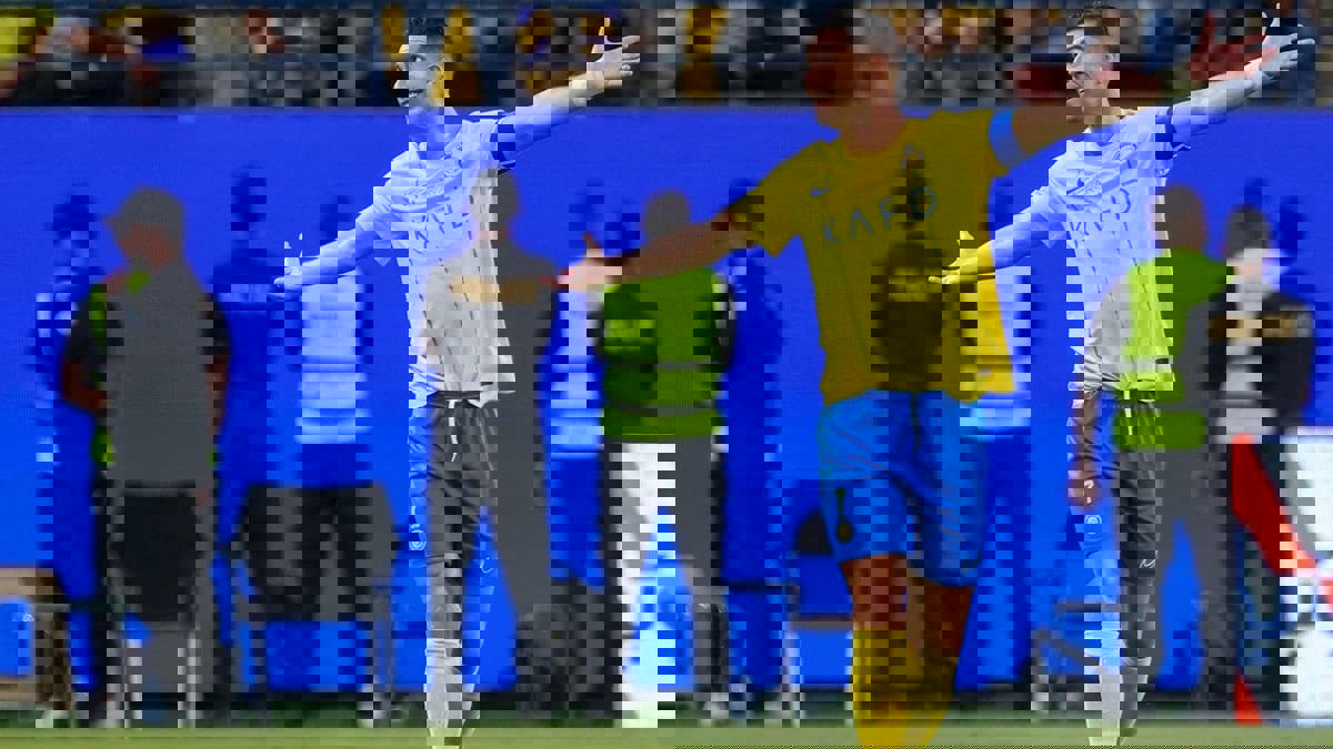 ماذا حدث له؟.. رونالدو يهدر بغرابة ويثير غضب وسخرية مشجعيه (فيديو)