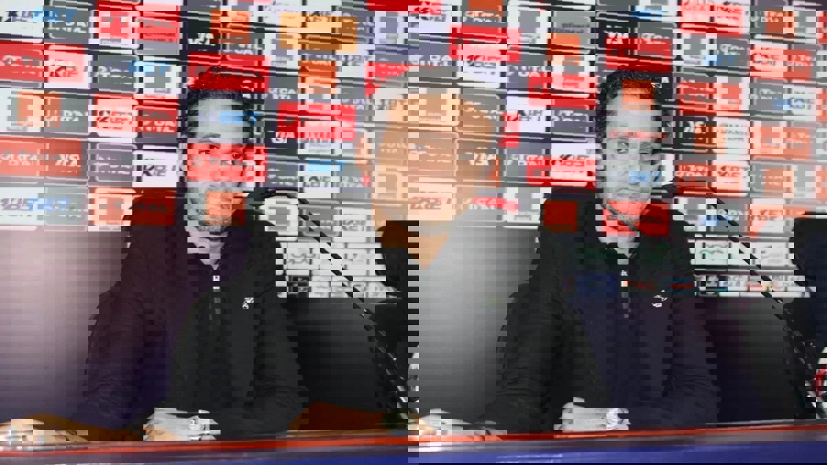 موجز أخبار الأهلي والزمالك: تهديدات فضل تشعل أزمة مدرب الفراعنة.. والأبيض يستعد لرد صفعة كهربا