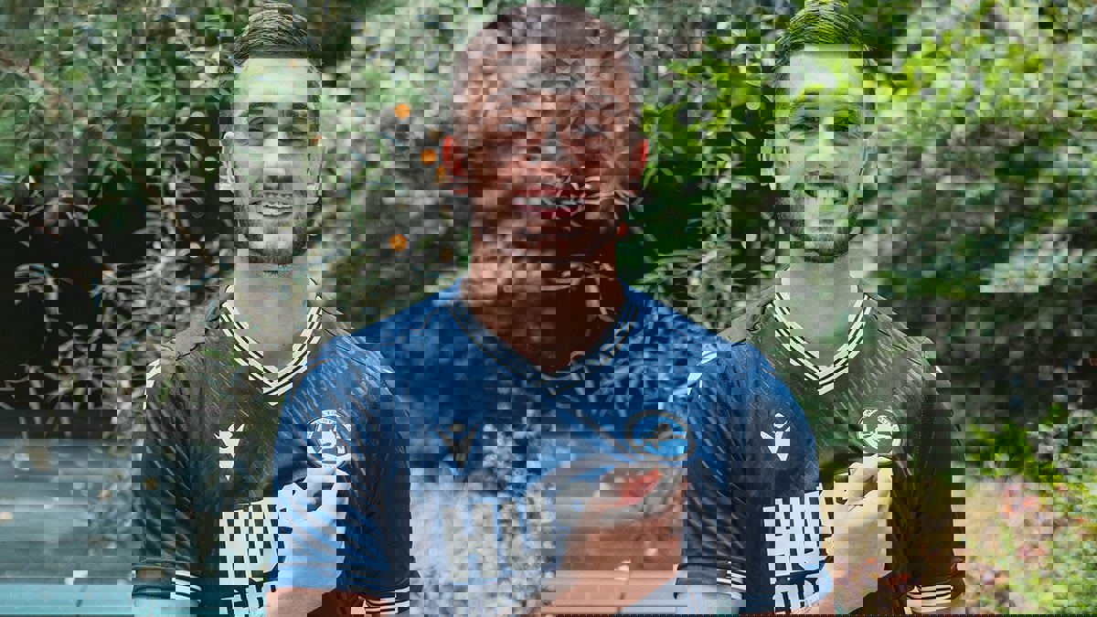 توتنهام يعلن إعارة لاعبه تروي باروت إلى ميلوول