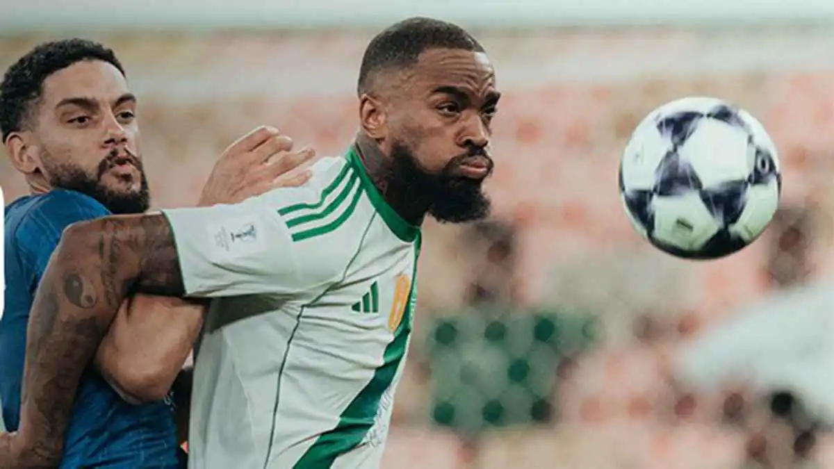 بعد إنقاذ صلاح زكريا.. كم ضربة جزاء أهدرها إيفان توني مع الأهلي السعودي؟