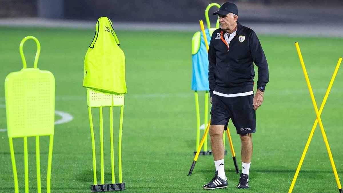 "أبني فريقاً للمستقبل".. تصريحات مثيرة من كيروش قبل لقاء عمان والمغرب (فيديو)