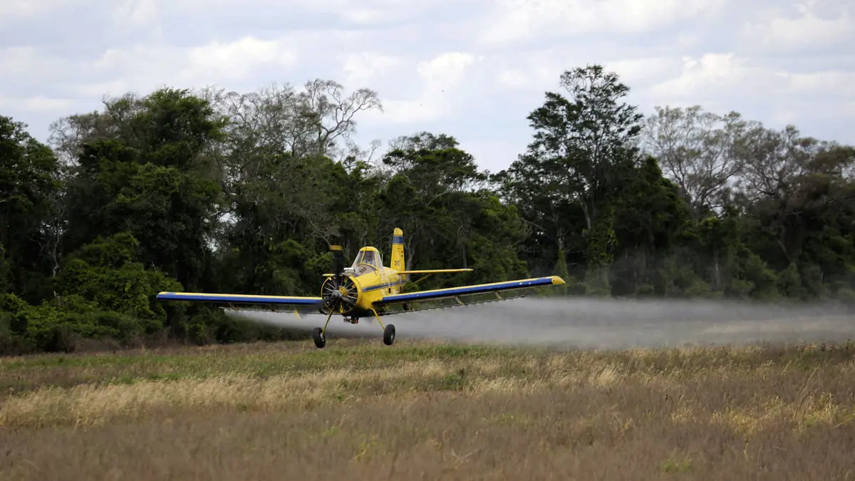 طاقم طائرة سودانية ينجو بعد هبوطها اضطراريًا