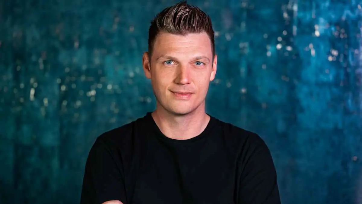 ضحية جديدة تتهم نيك كارتر بالاعتداء الجنسي وإصابتها بالسرطان