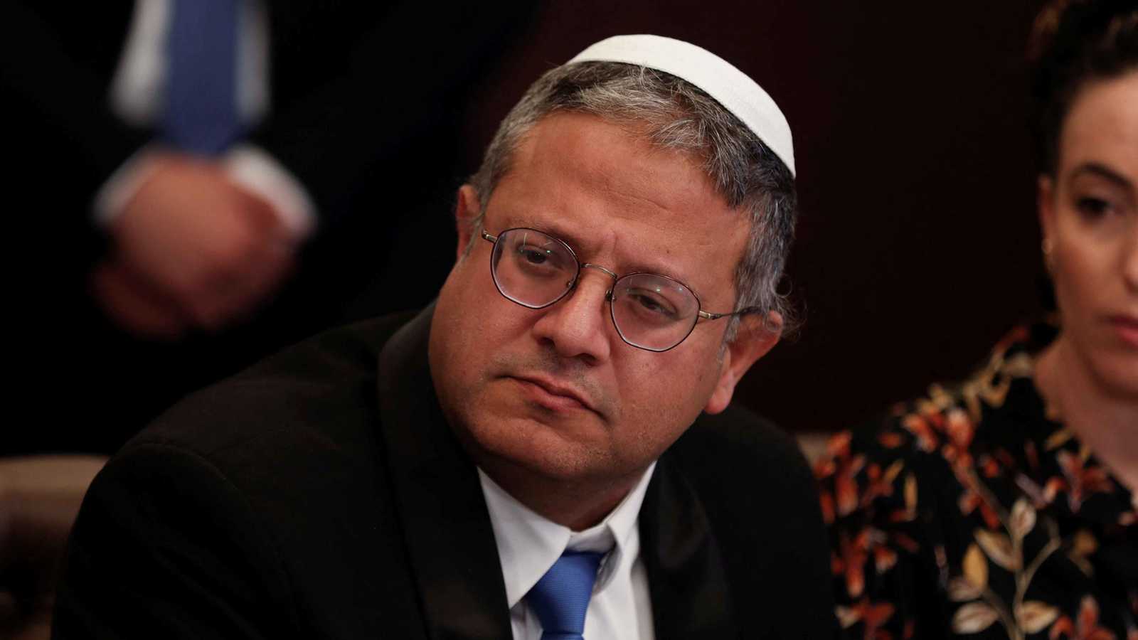 بن غفير يمنح تراخيص حمل السلاح لـ19 مستوطنة جديدة‎