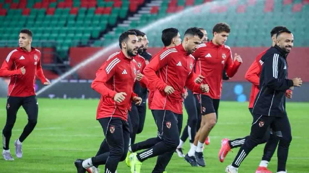 بينها مانشستر سيتي.. 3 أندية عملاقة تراقب نجم الأهلي المصري