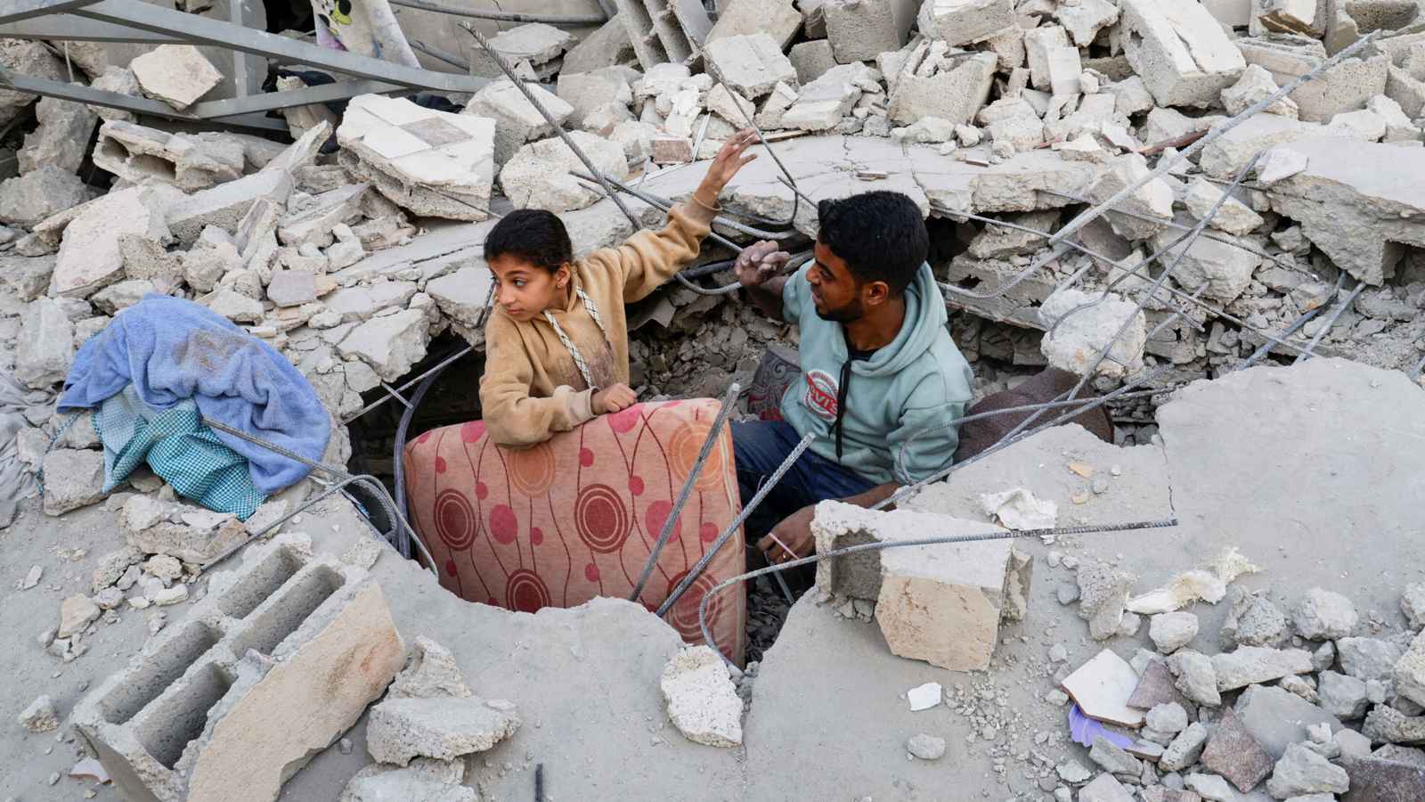 25 قتيلا في غارات إسرائيلية متفرقة على قطاع غزة