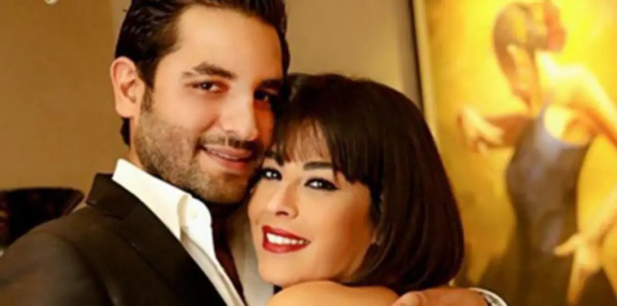 قبلات ساخنة في خطوبة شقيق أصالة