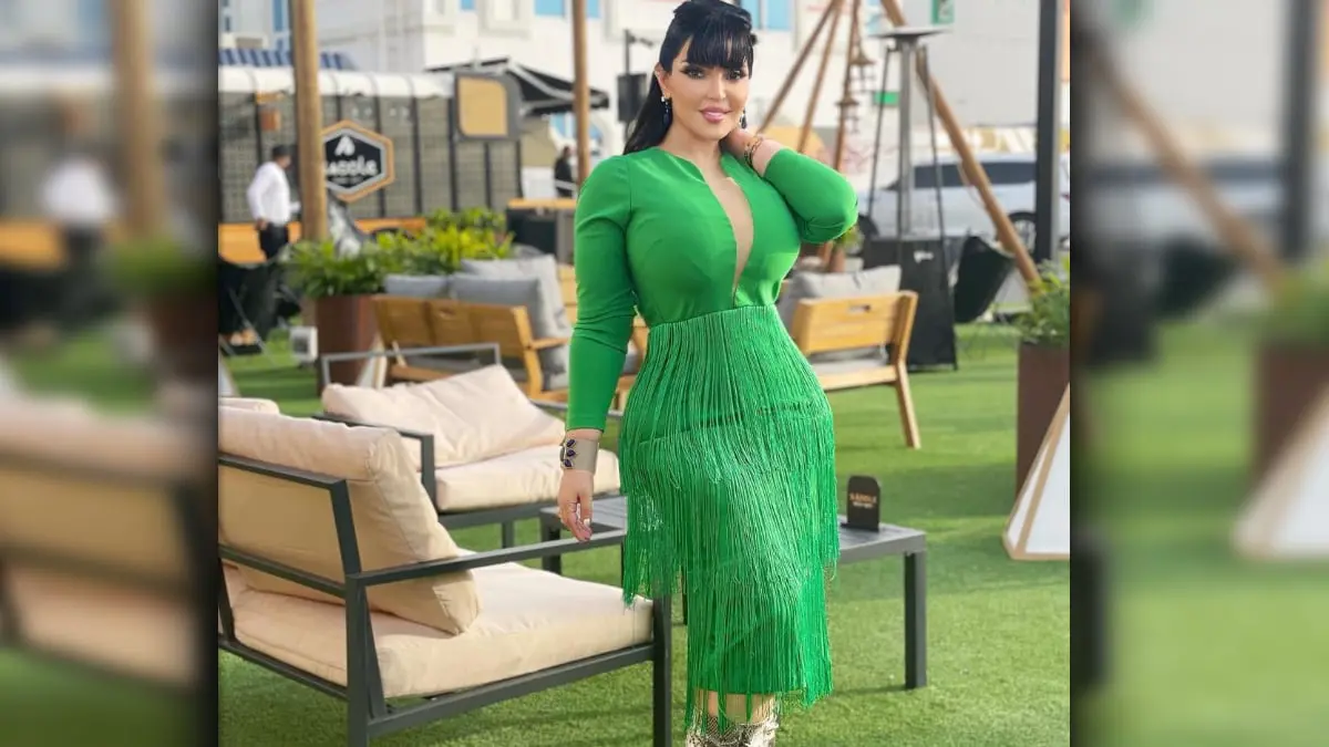 انتقادات وسخرية لاذعة لفاطمة العبدالله بسبب مقطع الملاهي